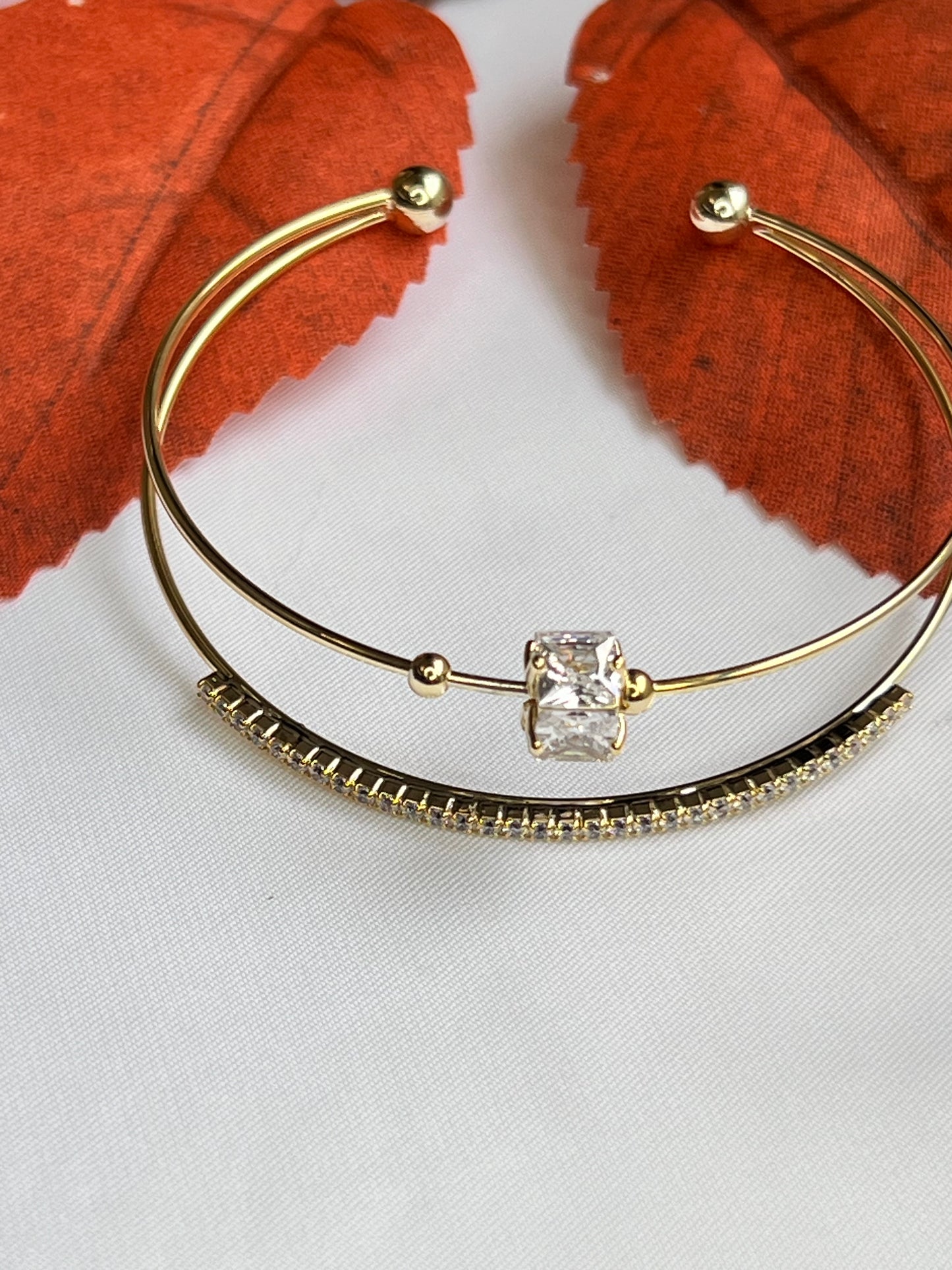 Bracelet with Spinning Square Cube