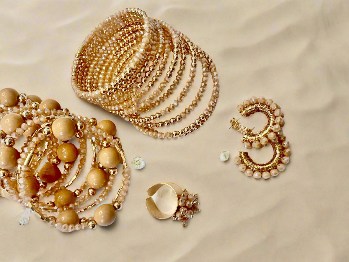 Beige Blooming Beads Bracelet