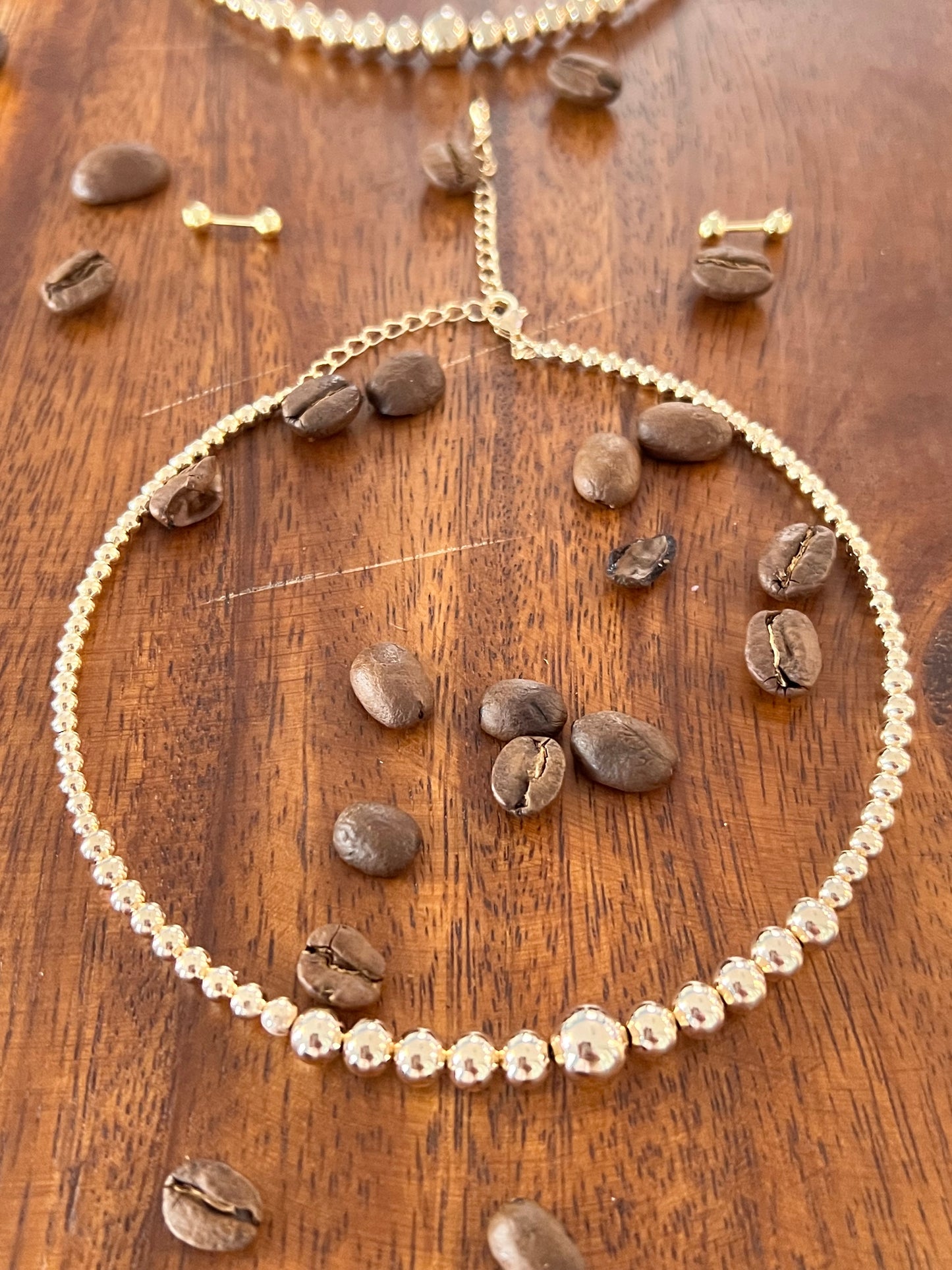 Gold Beaded Choker "Trendy"